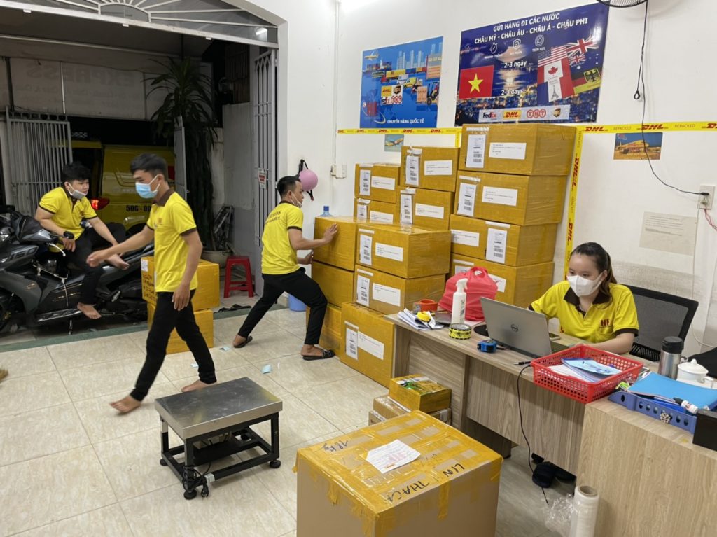 Gửi hàng đi Mỹ tại quận 1 - HĐ Express