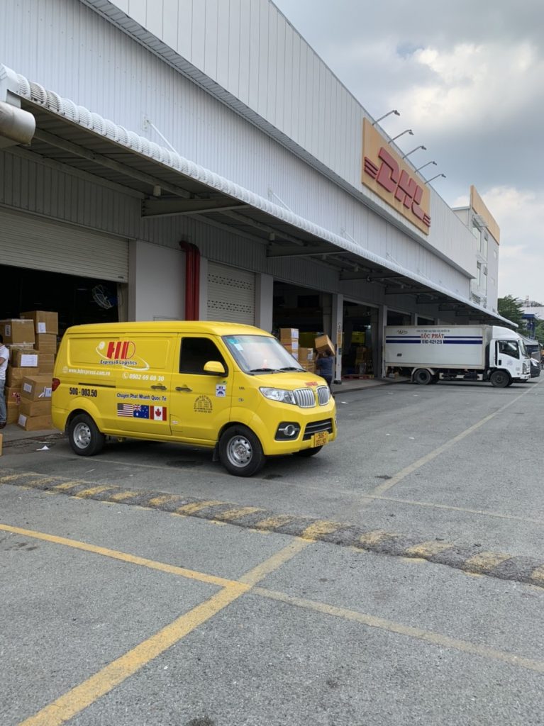 Gửi hàng đi Mỹ tại quận 3