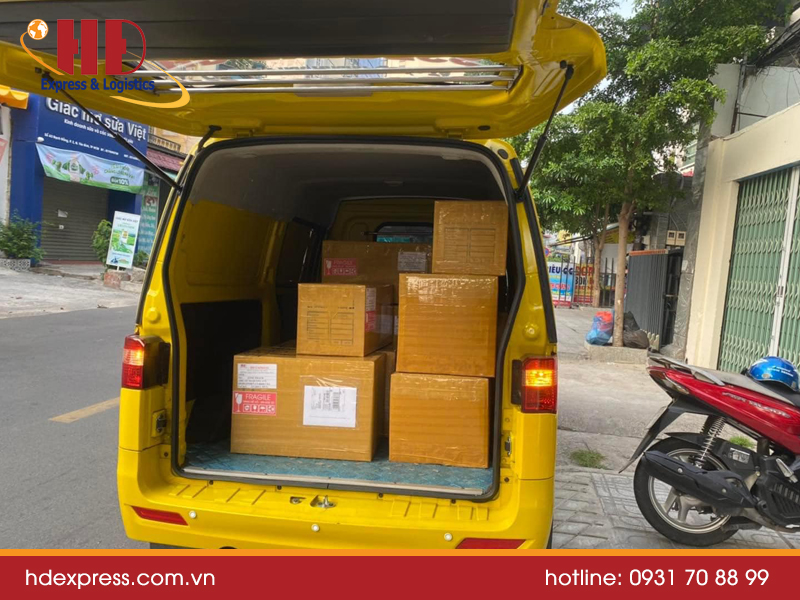 Công ty HĐ Express gửi hàng đi Canada