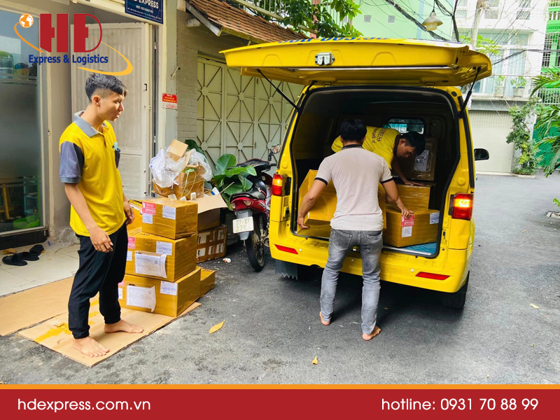 Công ty HĐ Express gửi hàng đi Canada