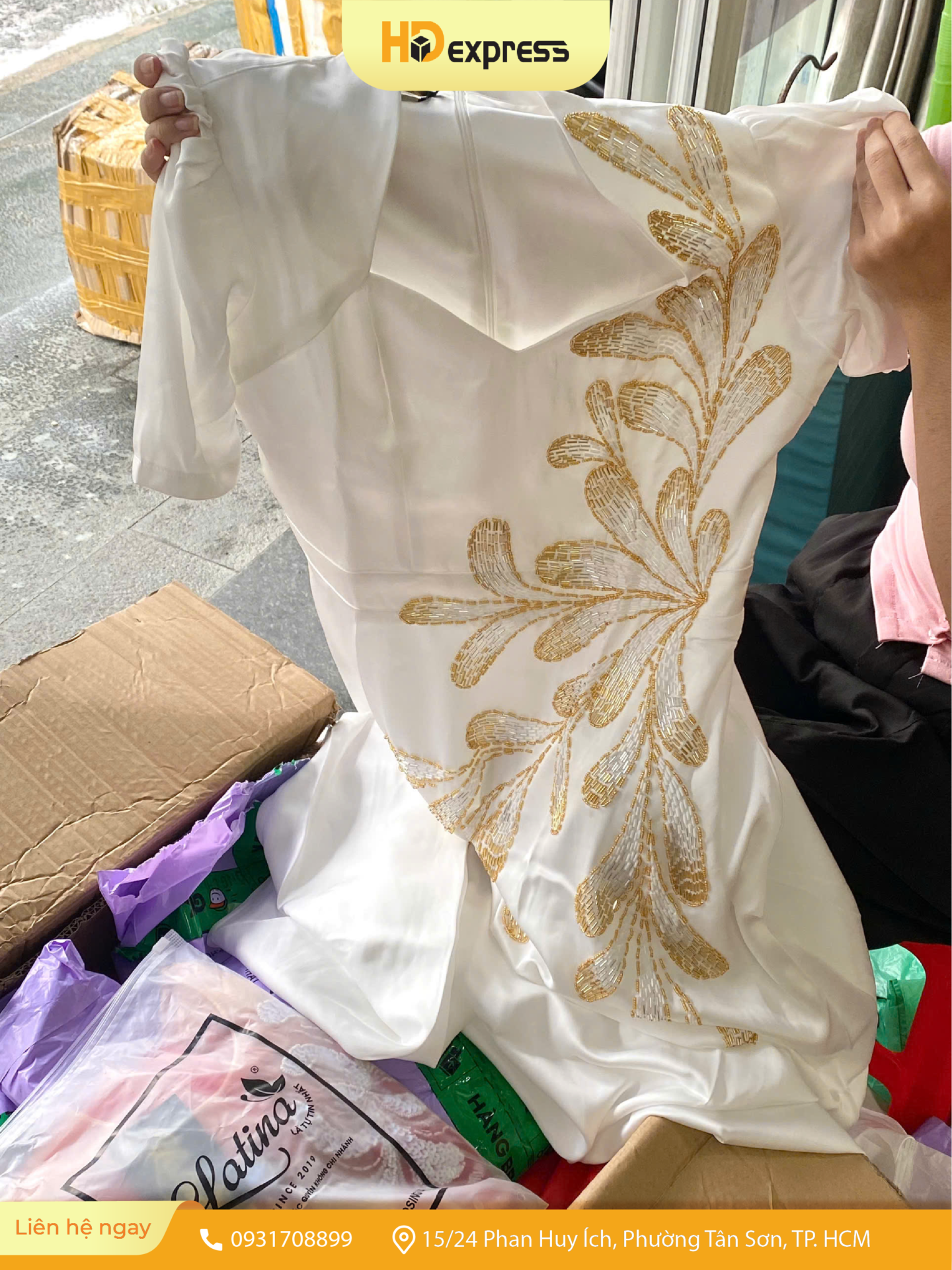 Gửi quần áo đi nước tặng mẹ