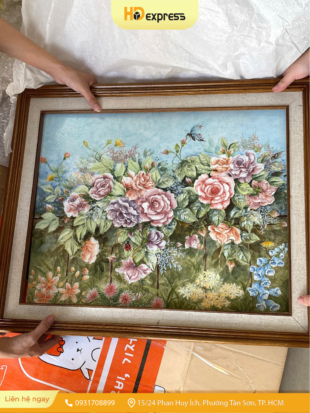 Tranh gửi đi Châu Âu tại HD Express